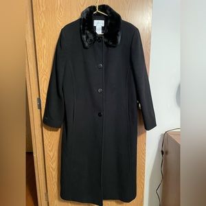 Womens wool fur collar calf length coat size 16